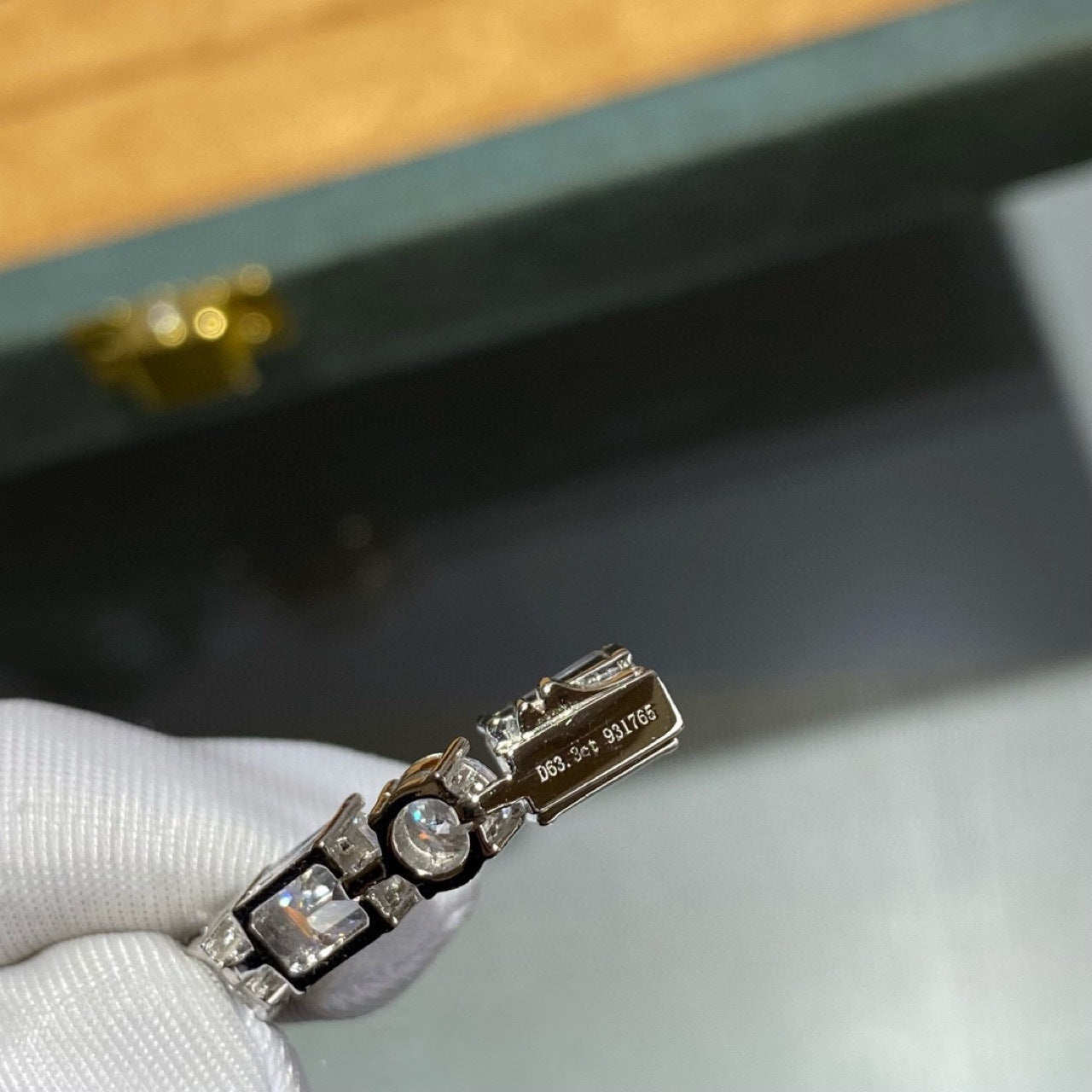 Lab Grown Diamond Elegant Hand Cut Siwa Necklace