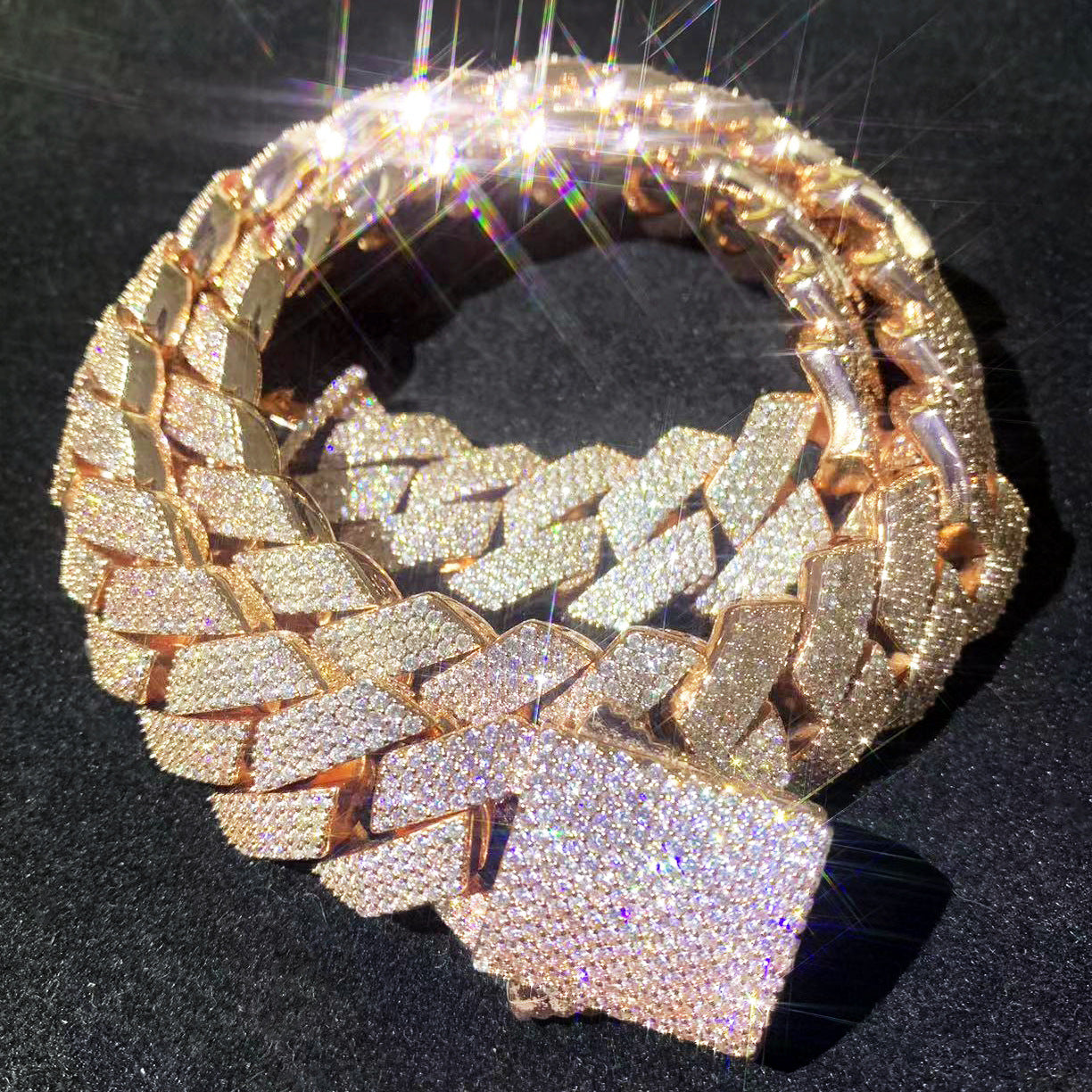 BRAND NEW 2025 VVS BUST DOWN DIAMOND LAB ICED OUT CUBAN LINK