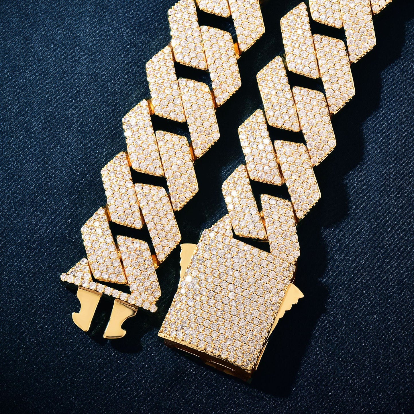 BRAND NEW 2025 VVS BUST DOWN DIAMOND LAB ICED OUT CUBAN LINK
